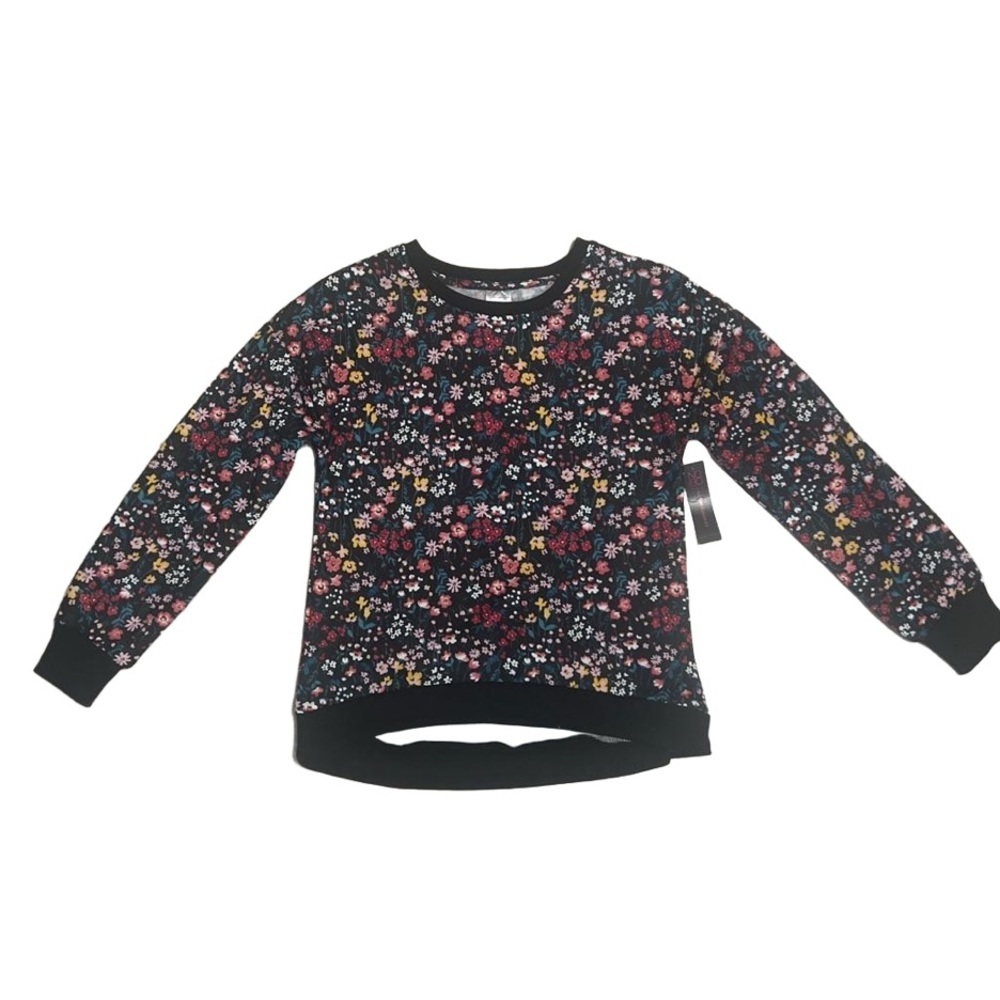 No boundaries gorgeous flower sweater size S